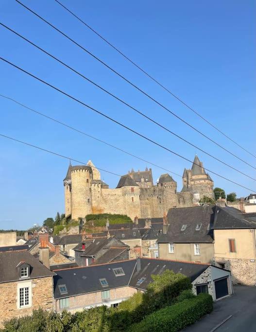 Appartement Calme Et Cosy Proche Centre Vue Chateau Vitré Kültér fotó